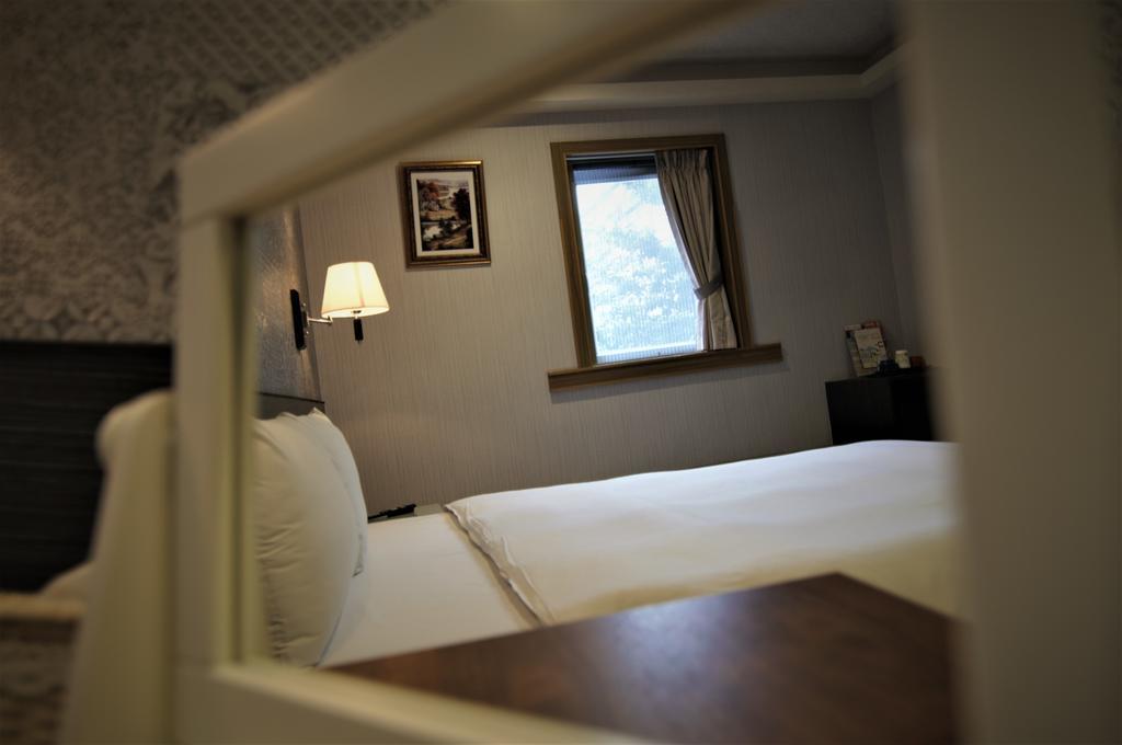 泊居旅店 Oursinn Hotel Taipeh Exterior foto