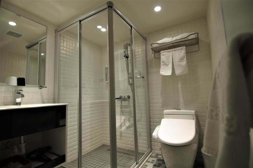 泊居旅店 Oursinn Hotel Taipeh Exterior foto